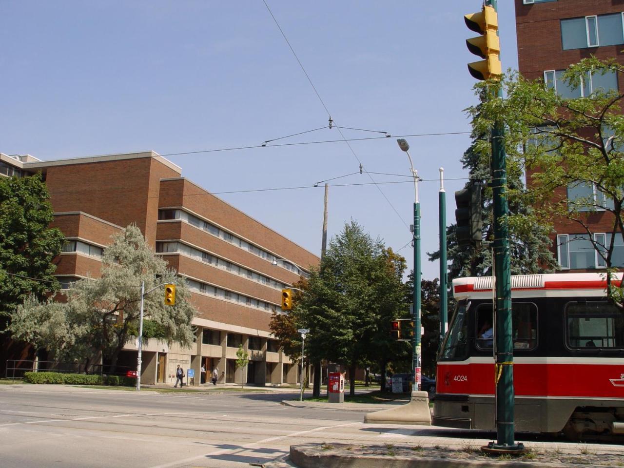 University Of Toronto - New College Residence - Wilson Hall Residence Εξωτερικό φωτογραφία